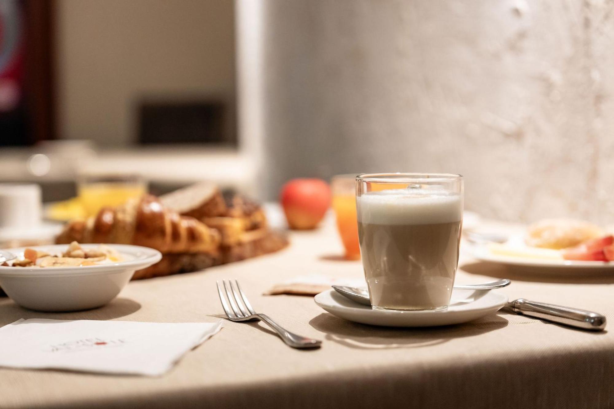 Hotel Val Di Sole Меццана Екстер'єр фото