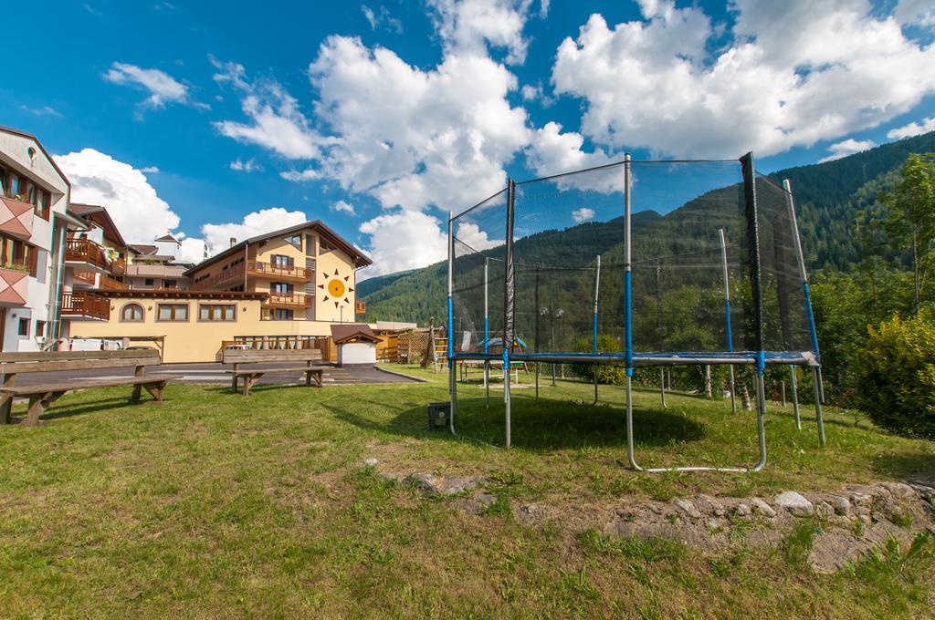 Hotel Val Di Sole Меццана Екстер'єр фото