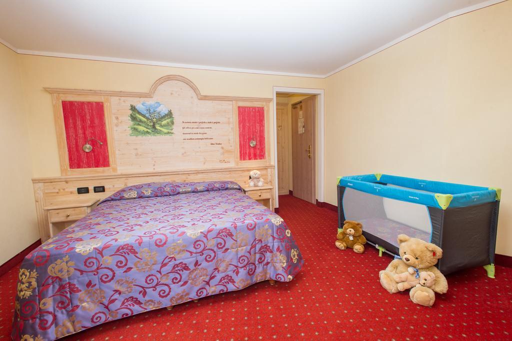 Hotel Val Di Sole Меццана Екстер'єр фото